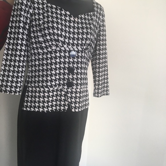 Dress - Picture 2 of 6